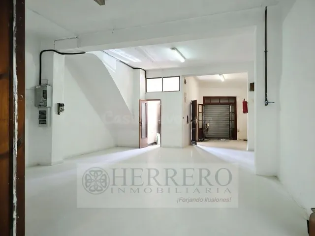 ¿Necesitas un local o almacén muy cerca del centro? - foto 5