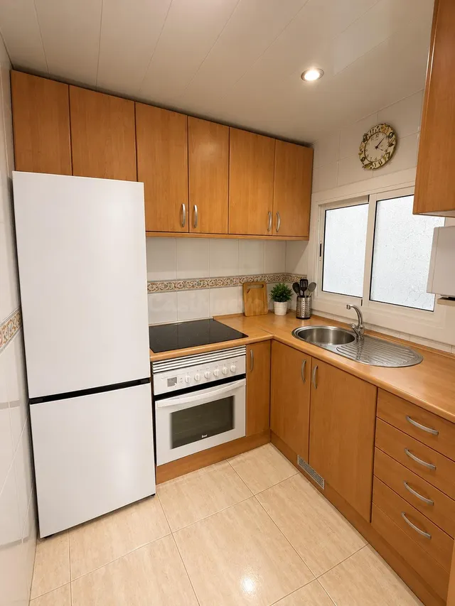 Acogedor Piso Reformado en La Prosperitat, Barcelona - €245, - foto 3