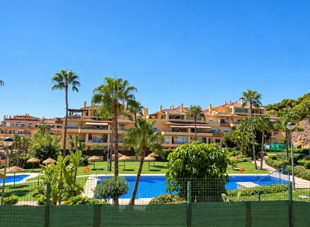 Estupendo piso 4 dormitorios planta baja con grandes terrazas en pinillo (Torremolinos) — 48
