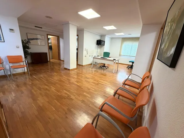 Gran piso de 150 m2 en el centro: ¡Alta rentabilidad para inversión por habitaciones! — 3