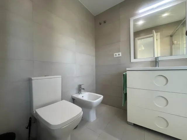 ESPECTACULAR PISO DE 5 DORMITORIOS EN LA MEJOR ZONA DEL PUERTO DE SANTA MARIA — 48