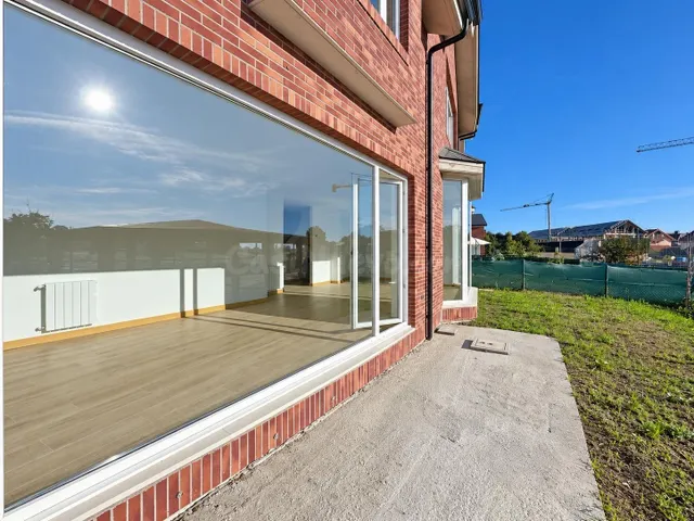 CHALET A ESTRENAR EN MORTERA : LUZ, DISEÑO Y CALIDAD - foto 2