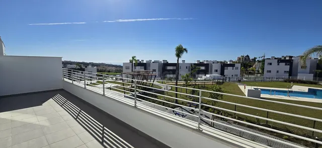 Apartamento 2 habitaciones 85m² en venta - Costa Del Sol - foto 2