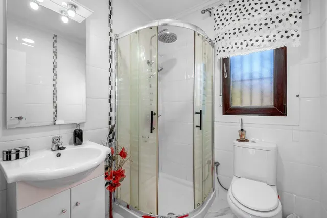 Villa 5 habitaciones 375m² en venta - Comunidad valenciana — 28