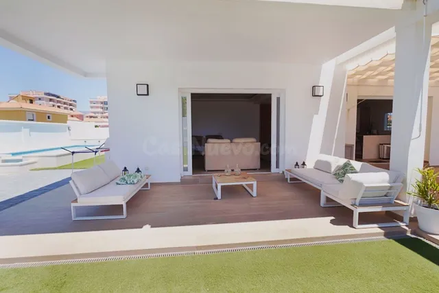 Chalet 4 habitaciones 283m² en venta - Costa del Sol - foto 3