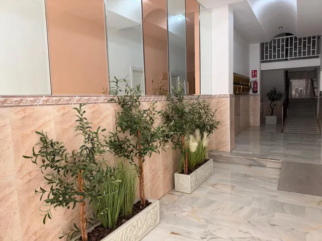 ¡Apartamento de tres dormitorios y amplia terraza al sur cerca de la playa, en Avenida de Habaneras! Torrevieja — 29
