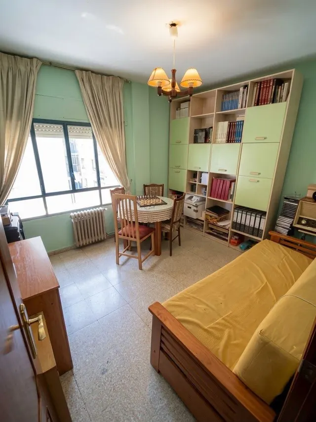 Piso 4 habitaciones 126m² en venta - Av. Barcelona - Viñuela - Rescatado — 34