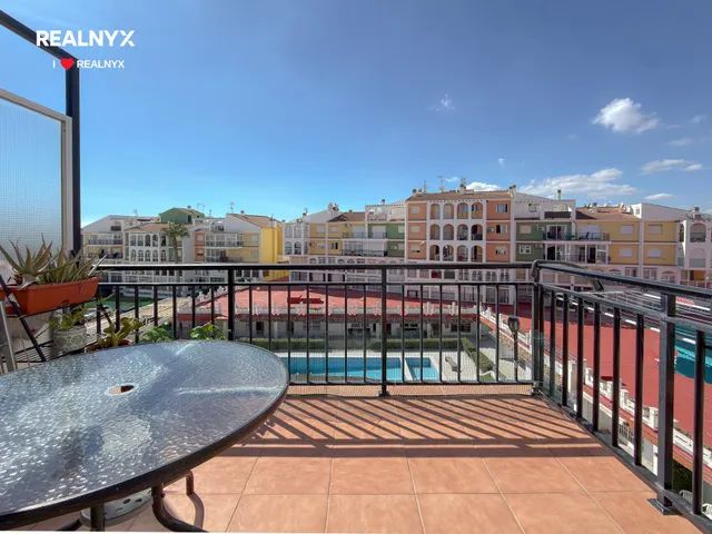 La Veleta! Espectacular apartamento con increíble diseño + Amplia terraza con vistas panorámicas y laterales al mar (250 mts playa) — 16