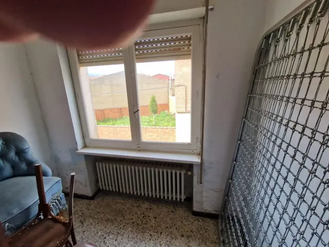 SE VENDE AMPLIO PISO DE TRES habitaciones EN VALENCIA DE DON JUAN, COCINA, SALÓN, BAÑO, DOS TERRAZAS — 6