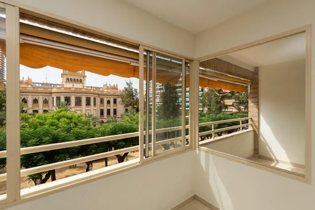 Estupenda vivienda con vistas  a los jardines de la Diputación — 24