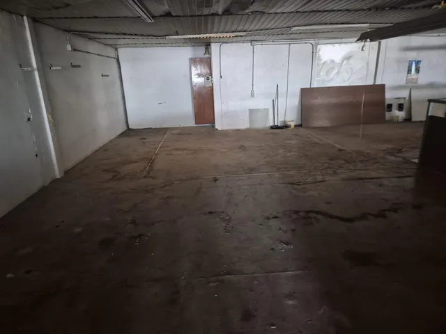 Se alquila nave en Elda — 26