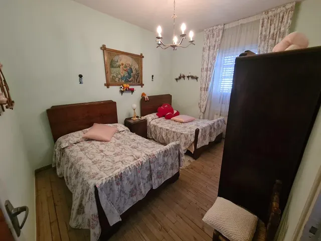 SE VENDE CASA EN VALENCIA DE DON JUAN, 2 PLANTAS, COCHERA, MERENDERO, MUCHAS POSIBILIDADES — 21