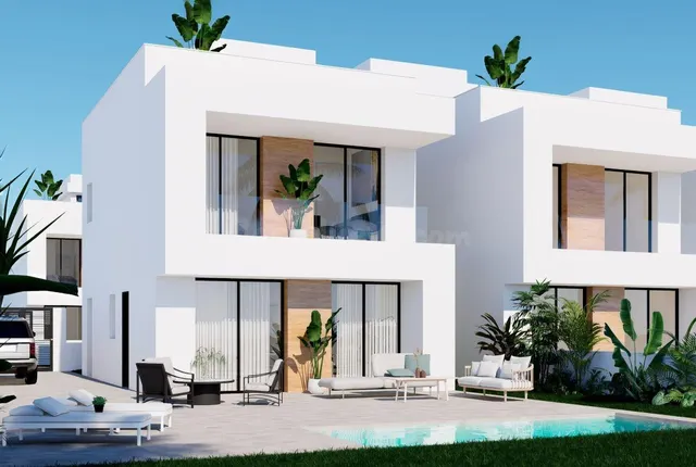 Villas con 3 dormitorios, 2 baños, solarium y piscina privad