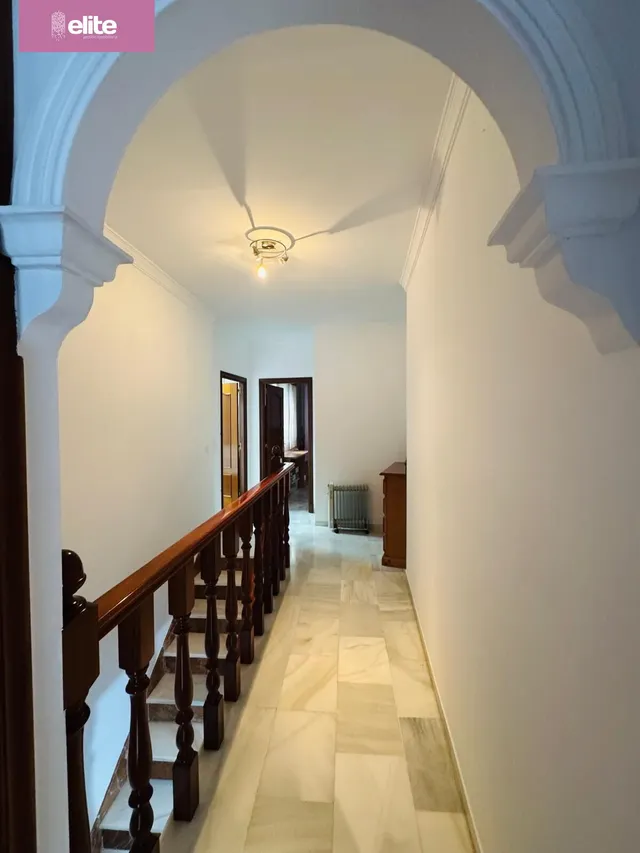 MAGNIFICA CASA EN EL CENTRO JEREZ — 40