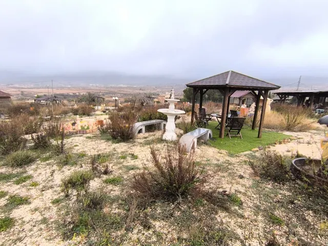 Local comercial 3 habitaciones 745m² en venta - Comunidad valenciana — 17