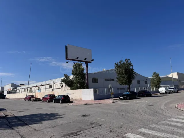 Local comercial 6400m² en venta - Ceutí - foto 2
