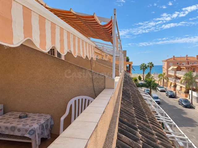 Adosado con garaje en venta a pocos minutos de la playa en S - foto 2