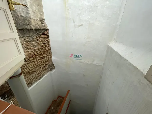FINCA INDEPENDIENTE JUNTO AL AYUNTAMIENTO — 10