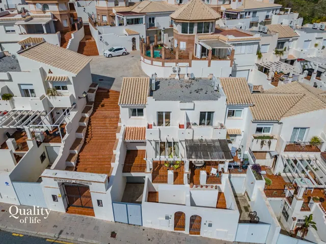 Vivienda en venta en Monte de los Almendros – Vistas al mar  - foto 2