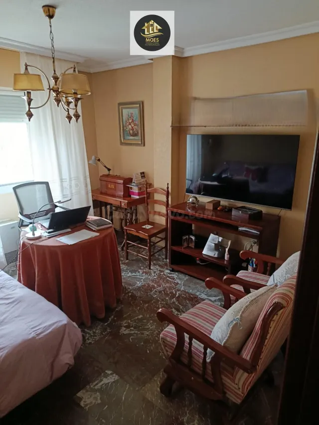 CASA EN URBANIZACIÓN AZAHAR