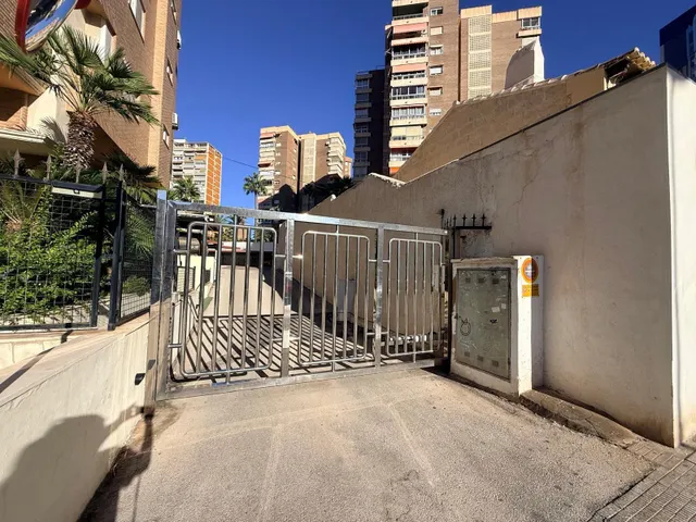 Fantástico piso de dos dormitorios en el centro de Benidorm — 29