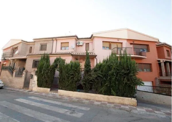 Se vende Chalet Adosado Sin Posesión en la localidad de Chur