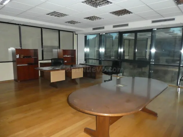 LOCAL COMERCIAL EN ALQUILER. PRECIO NEGOCIABLE! - foto 2