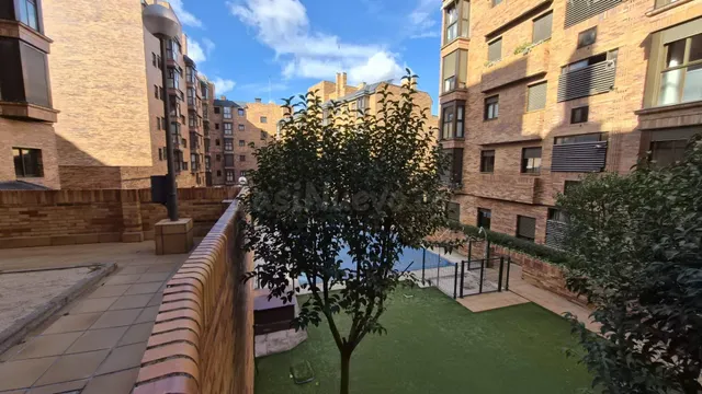 Apartamento 3 habitaciones 105m² en alquiler - Valdezarza