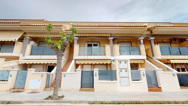 Encantadora Casa con 2 Terrazas a un Paso del Hotel 525 – 3 Dormitorios en Los Alcázares — 27