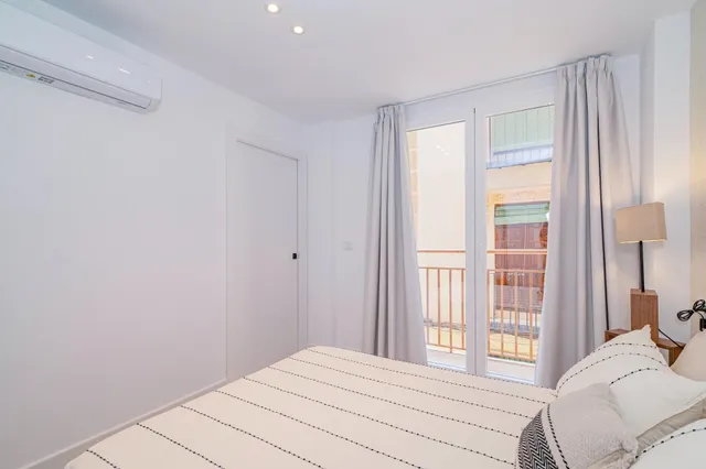 Edificio premiun gran lujo  nuevo totalmente reformado y equipado con mobiliario exclusivo  en el centro de Granada — 24