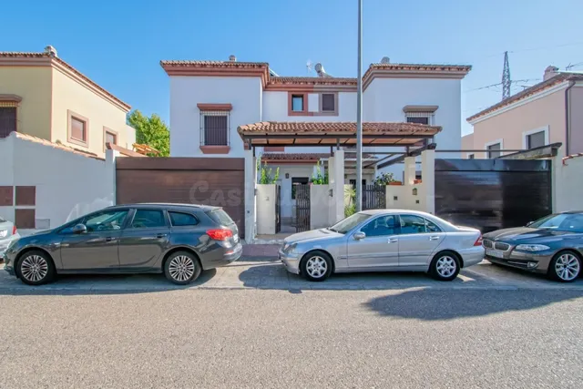 Casa adosada en Hato Verde, con jardín, porche y terrazas - foto 3