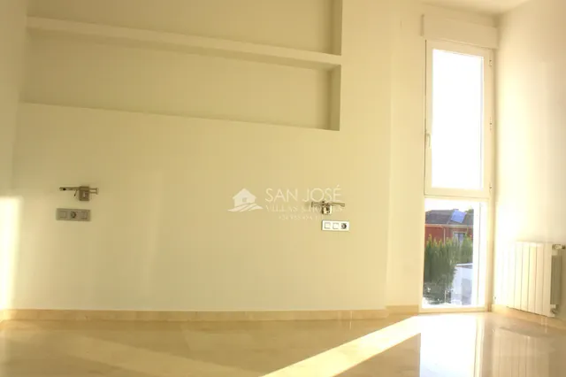 CHALET EN PRIMERA LINEA DE CAMPO DE GOLF, ALENDA GOLF, ALICANTE — 14