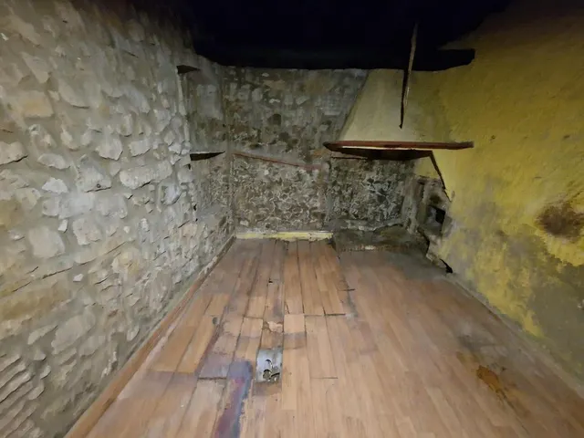 CASA EN CABRILS — 7