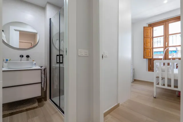 VENTA DE CÉNTRICO PISO CON LICENCIA TURÍSTICA - GRANADA — 21