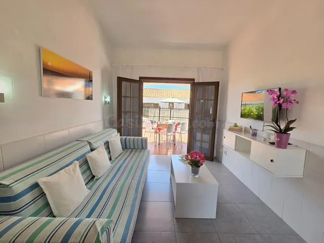 Bungalow luminoso de un dormitorio de esquina para la temporada de invierno con una terraza de 80 m2 — 2