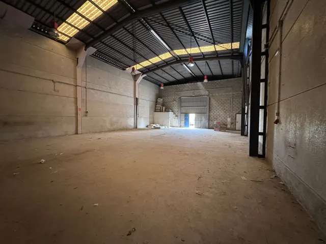 SE VENDE NAVE INDUSTRIAL EN POLIGONO RONDA OESTE - foto 5
