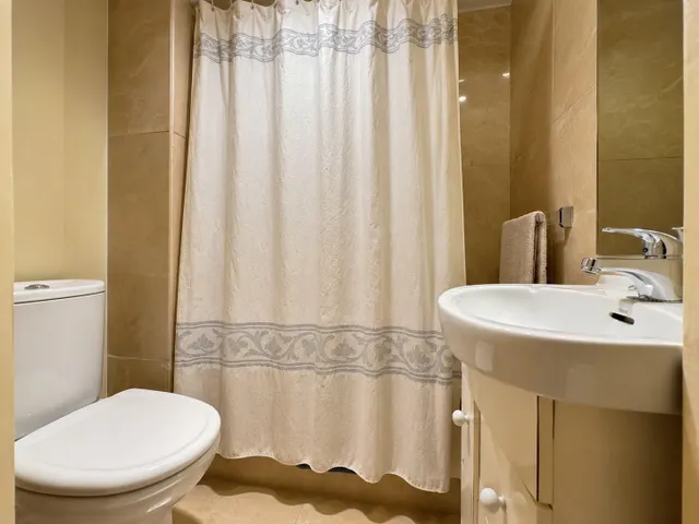 Exclusiva vivienda de 3 dormitorios con terraza en Majadahonda Centro — 30