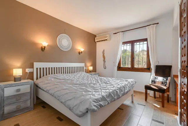 Villa Bosque. Villa de cinco dormitorios en venta en Jávea. — 10