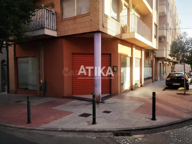 LOCAL COMERCIAL EN PLENO CENTRO - foto 3