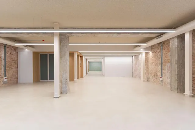 Oficina 271m² en alquiler - Eixample — 7