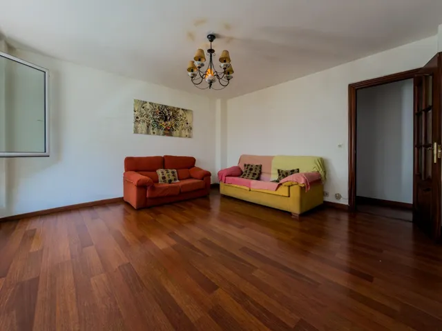 Piso con terraza a la venta en Fernando de Los Rios. — 19