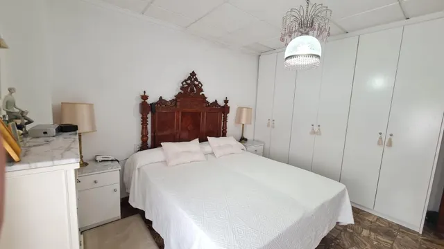Casa 4 habitaciones 350m² en venta - Avenida de chapí — 12