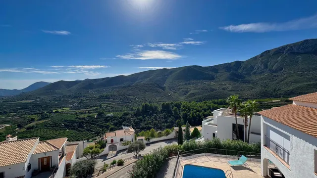 Villa 3 habitaciones 262m² en venta - Comunidad valenciana — 39