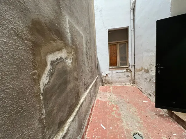 Impresionante local en Cánovas — 14