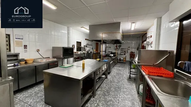 Se vende Hotel de 2 Estrellas , con 20 habitaciones en Murcia .www.euroloix.com — 4