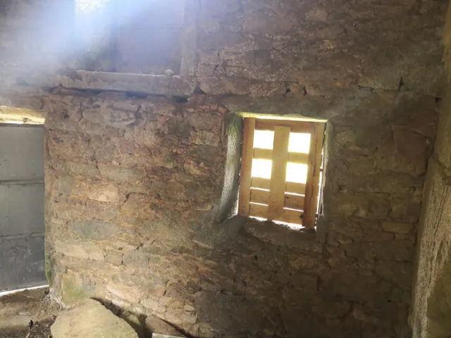 Conjunto de viviendas semirestauradas en Baio — 18