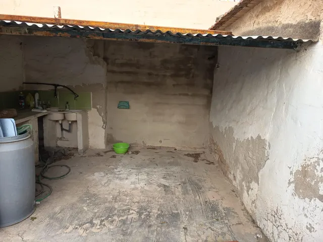 CASA PARA REFORMAR CON TERRENO — 17
