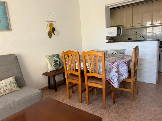 Magnífico Piso en Primera Línea de Mar en La Pineda.¡¡¡Con LICENCIA TURÍSTICA!!! — 10