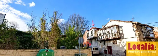 Casa adosada en venta en Reinosa - foto 2