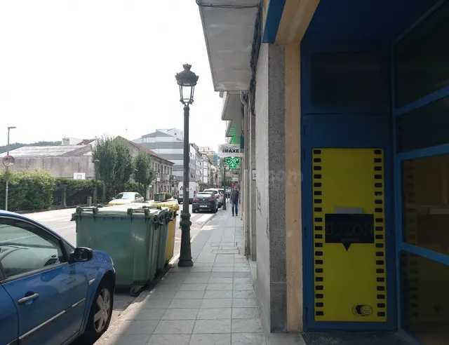 AMPLIO BAJO COMERCIAL EN ALQUILER EN CENTRO DE CALDAS DE REI - foto 2
